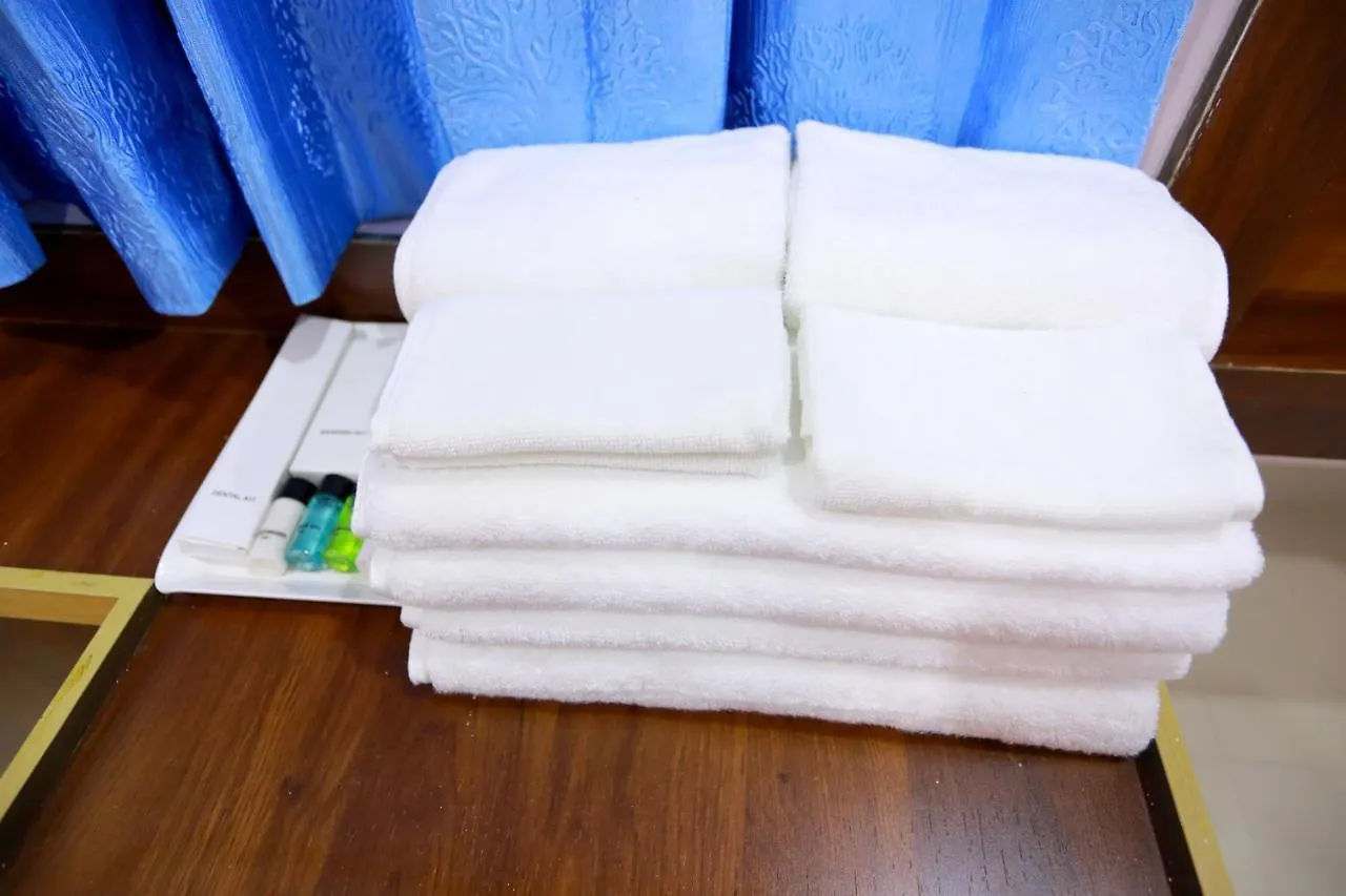 Base9 Cochin Airport Hotel Nedumbassery